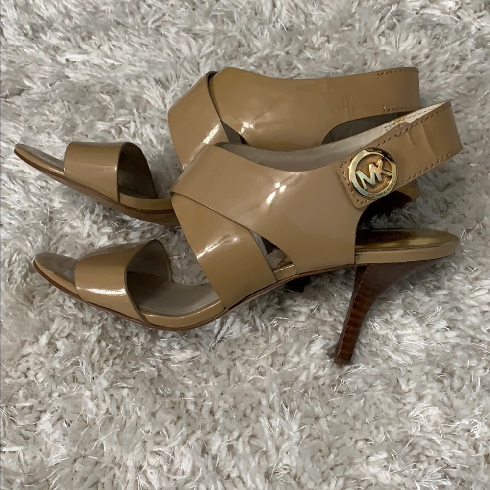 Michael Kors kitten heel